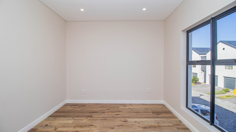 To Let 3 Bedroom Property for Rent in Sandown Western Cape